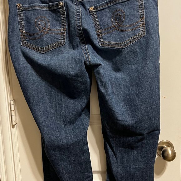 Melissa McCarthy for Seven7 Jeans Straight Leg - Picture 5 of 5